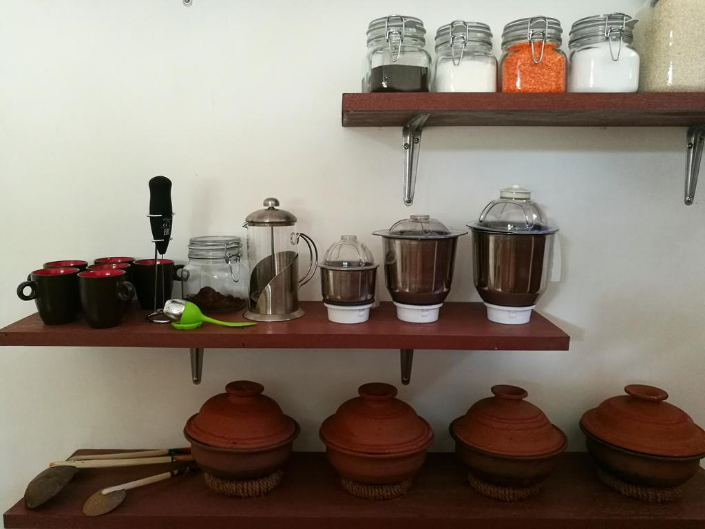 Guesthouse Dilush ベールワラ エクステリア 写真
